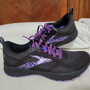 Women's Brooks Revel 5 Black Purple Size 9.5